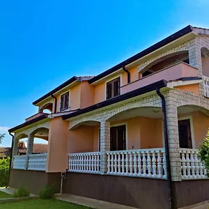 Apartman Juli No3 & No4